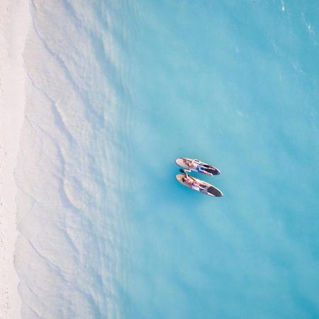 Innahura Maldives Resort Kurendhoo Bagian luar foto