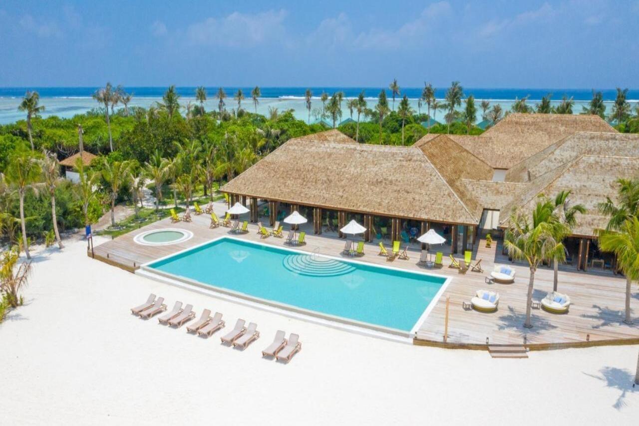 Innahura Maldives Resort Kurendhoo Bagian luar foto