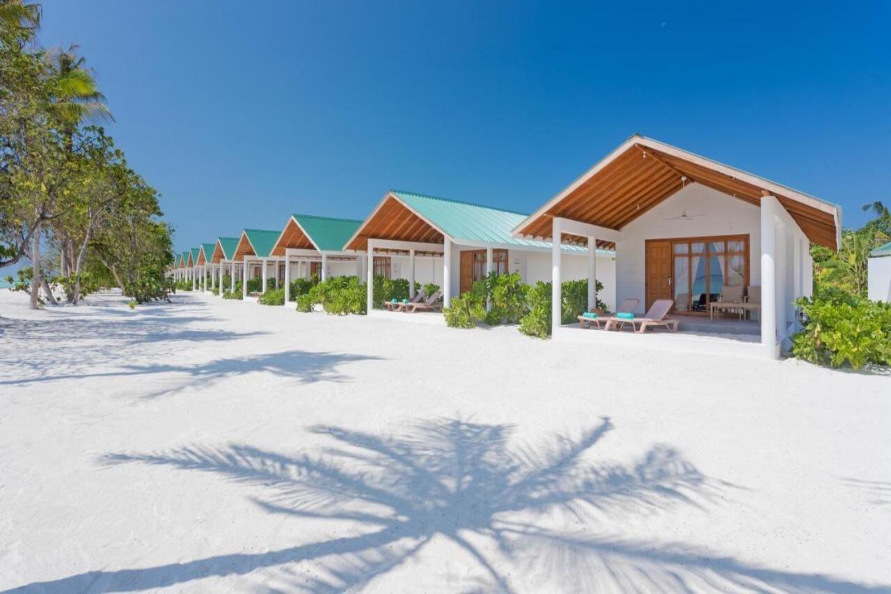 Innahura Maldives Resort Kurendhoo Bagian luar foto