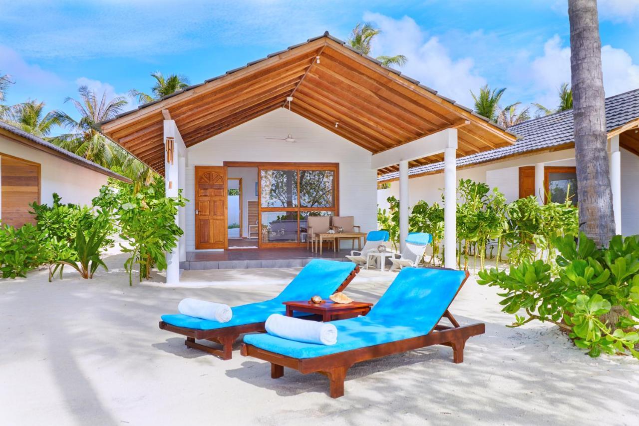 Innahura Maldives Resort Kurendhoo Bagian luar foto