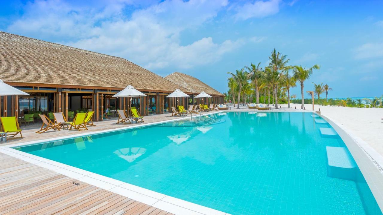 Innahura Maldives Resort Kurendhoo Bagian luar foto