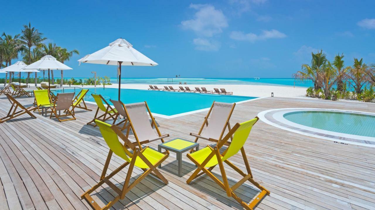 Innahura Maldives Resort Kurendhoo Bagian luar foto