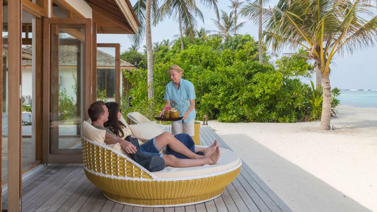 Innahura Maldives Resort Kurendhoo Bagian luar foto